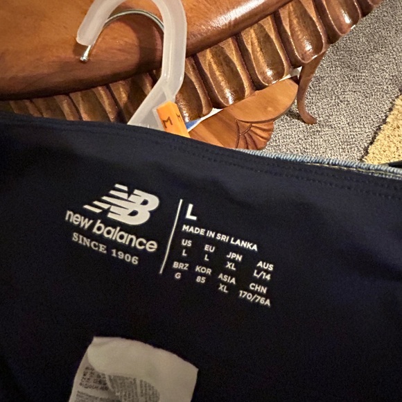 NWOT New Balance leggings blueLarge - Picture 3 of 3